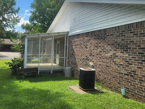 3rd image of 515 S Johnson St #1
