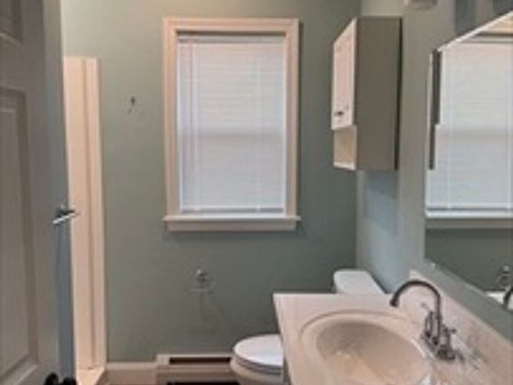 4th image of 18 Mount Pleasant St #2