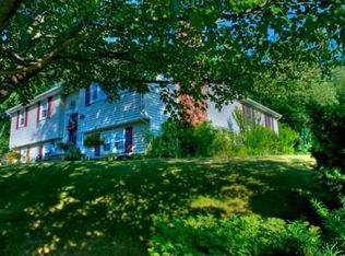 2 Bumble Bee Cir, Shrewsbury, MA 01545