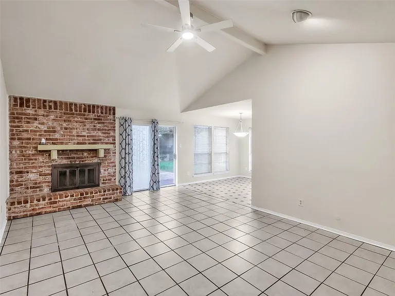 13622 Cherrydown St — Photo 9