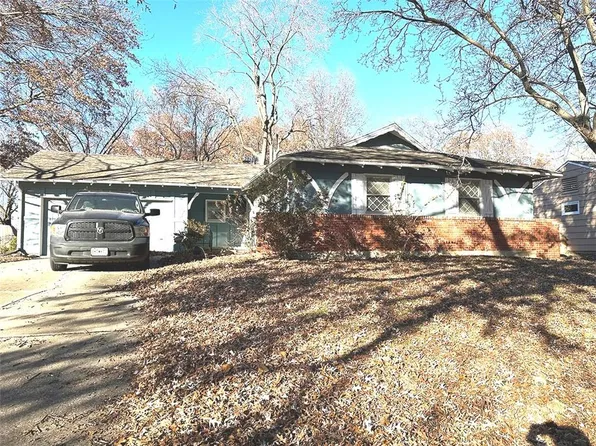 10 W 109th Ter, Kansas City, MO 64114