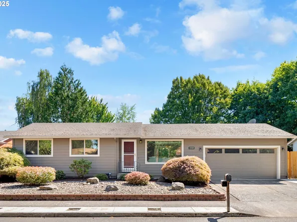 15904 NE Russell St, Portland, OR 97230