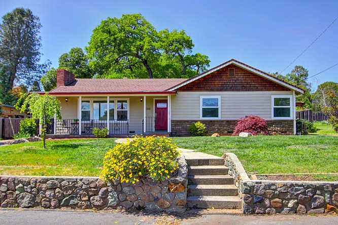1st image of 310 Riverview Dr