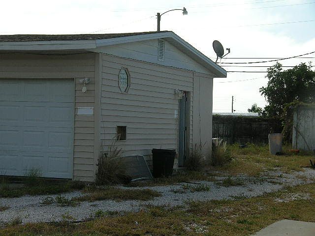 2nd image of 2005 Harvard Ave