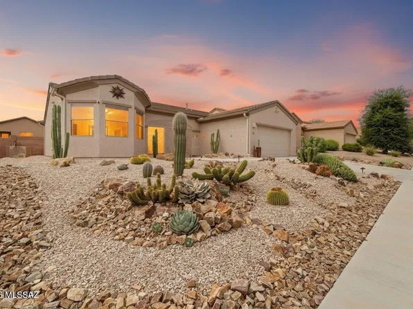 1017 W Tenniel Dr, Green Valley, AZ 85614