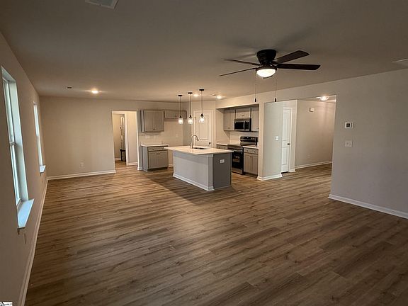 5th image of 204 Clydesdale Rd