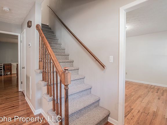 5th image of 204 Longstreet Dr