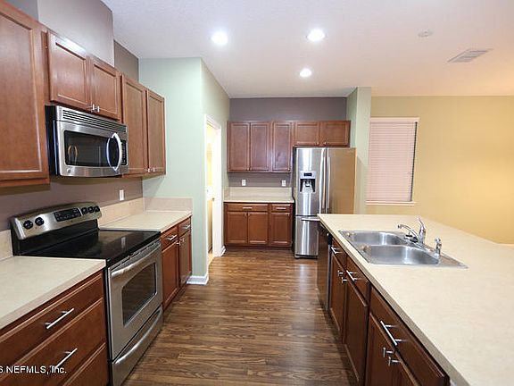 4th image of 12158 Hazelmoor Ct