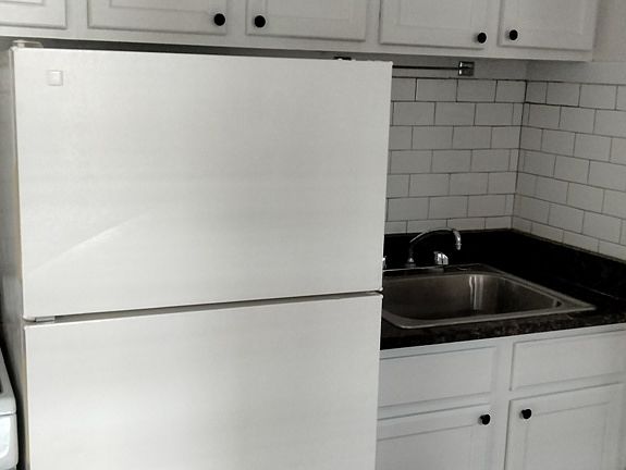 4th image of 6324 Cermak Rd APT 2