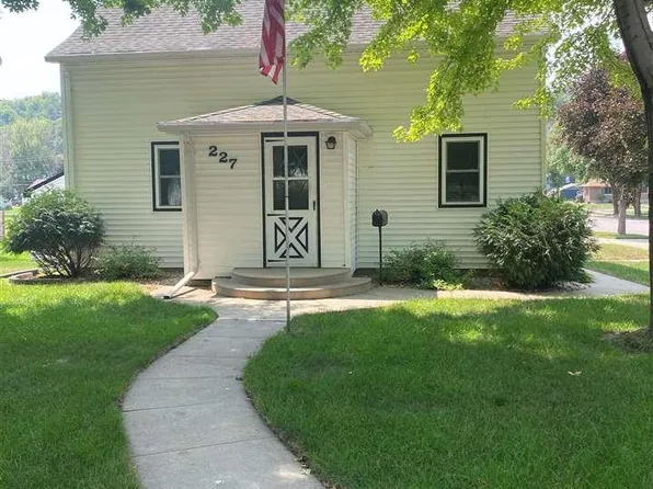 227 N Garden St, New Ulm, MN 56073