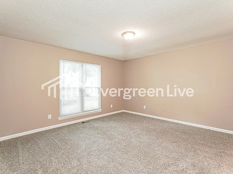 4237 Waylon Dr — Photo 8