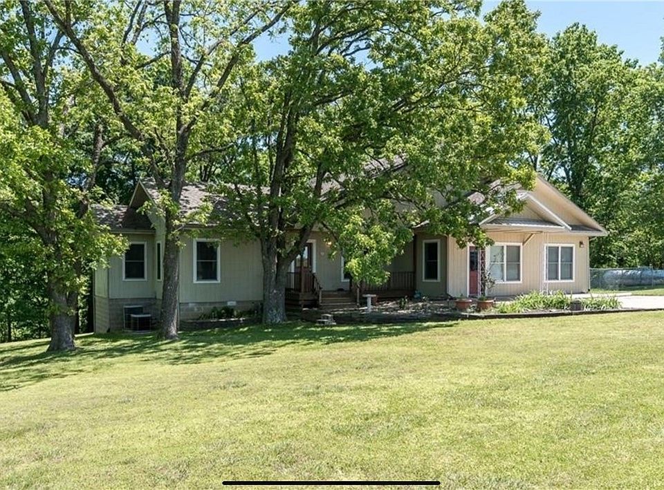 1st image of 2555 Forest Hills Blvd