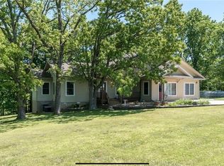 2555 Forest Hills Blvd, Bella Vista, AR 72715