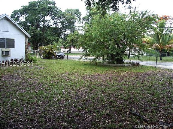 2nd image of 3196 NW 168th Ter