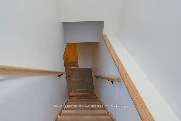 14 Front St S #1 — Photo 2