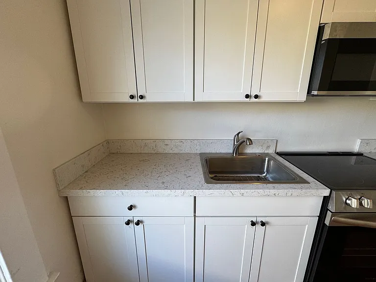 1535 Park St — Photo 9