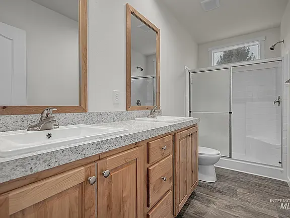 2750 Alden Rd #8 — Photo 6