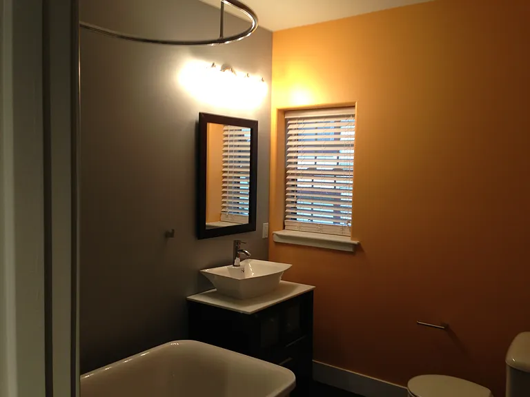 120 Eastern Ave SE #1 — Photo 6