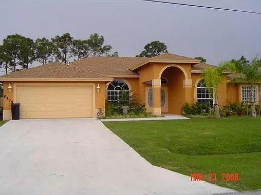 4 bed, 2.0 bath, 2230 sqft, $2,775 — Photo 1