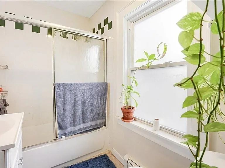 289 Elm St #2 — Photo 7