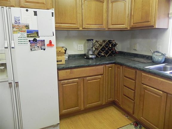 2nd image of 112 S Gaddis St