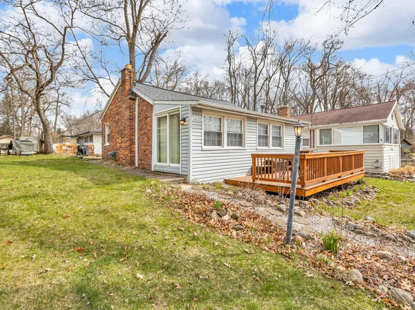 1621 Greenwood Ct, Brooklyn, MI 49230
