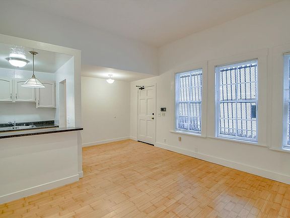 5th image of 1656 Taylor St APT 7