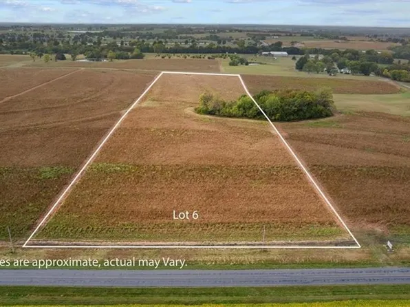 6 E State Route P, Pleasant Hill, MO 64080