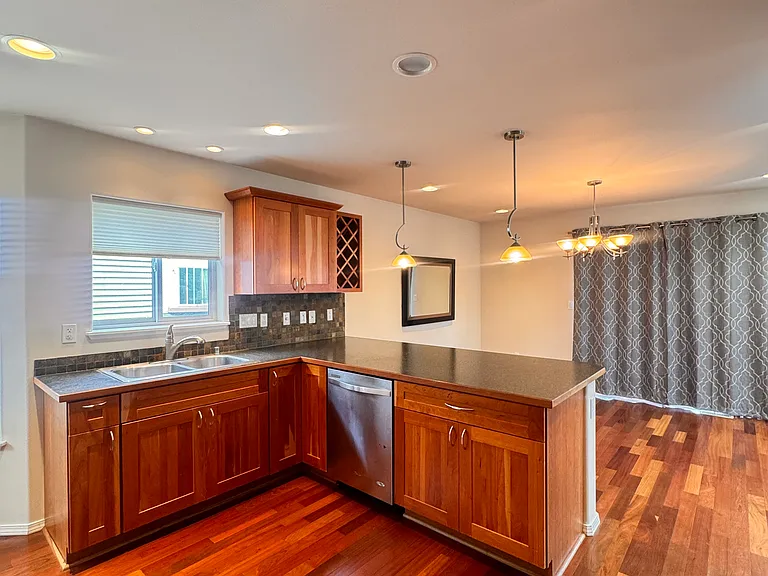 3037 Seclusion Cove Dr — Photo 4