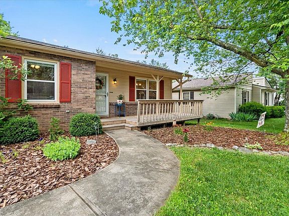 4th image of 1153 Bay Meadows Dr