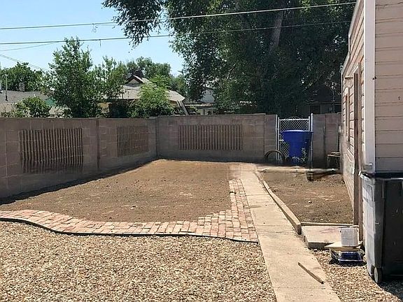 2nd image of 1411 E Orman Ave