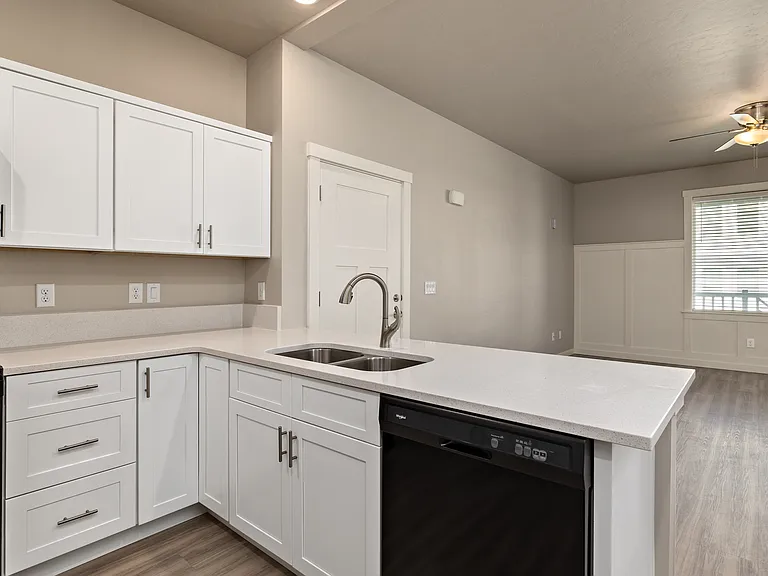 The Farmstead Apartments — Photo 29