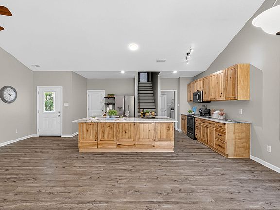 3rd image of 7252 Beau View Dr