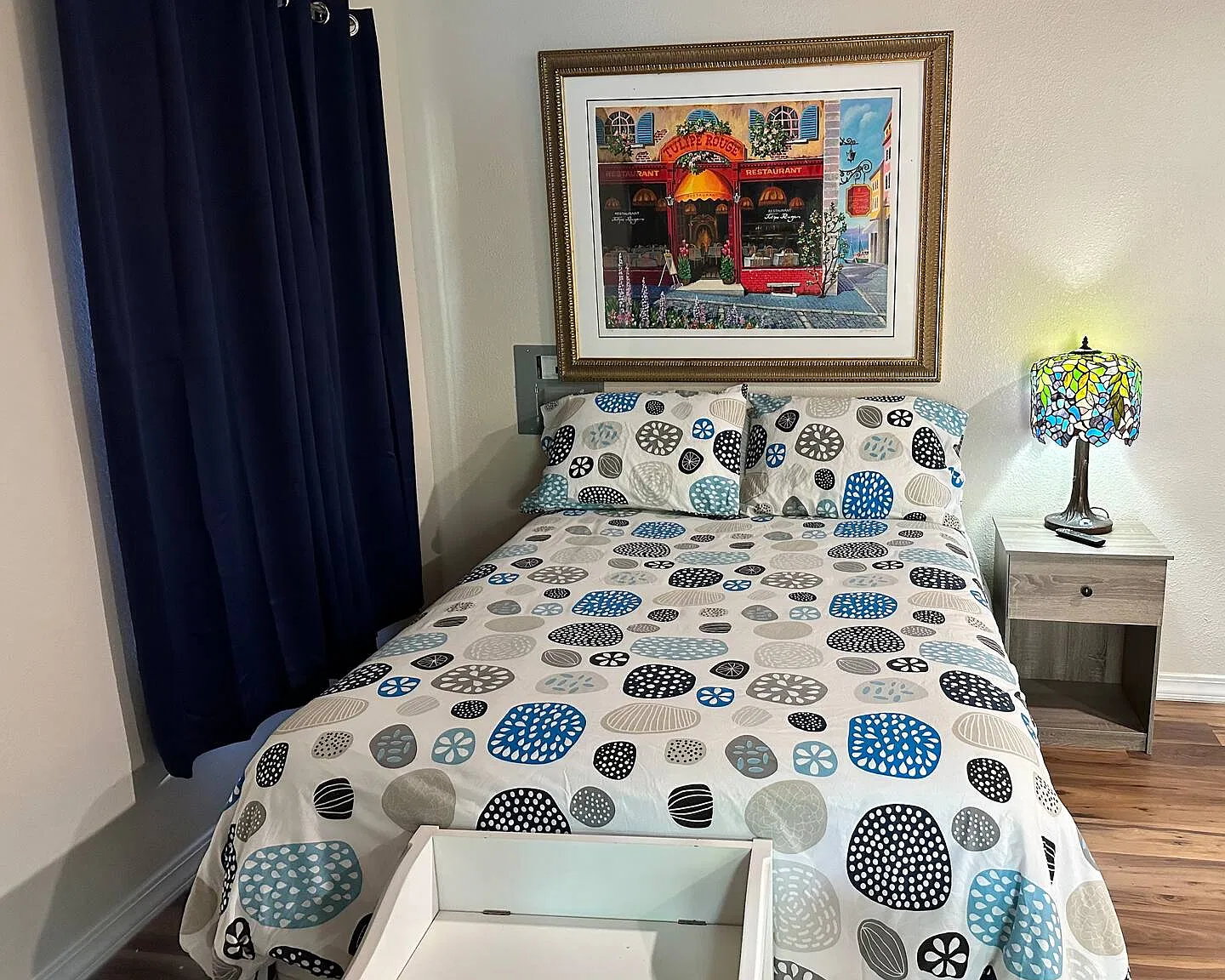 1 bed, 320 sqft, $1,095 — Photo 3