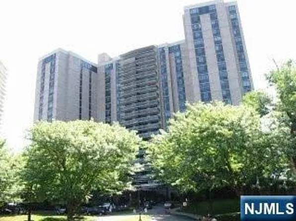 1512 Palisade Ave APT 10D, Fort Lee, NJ 07024