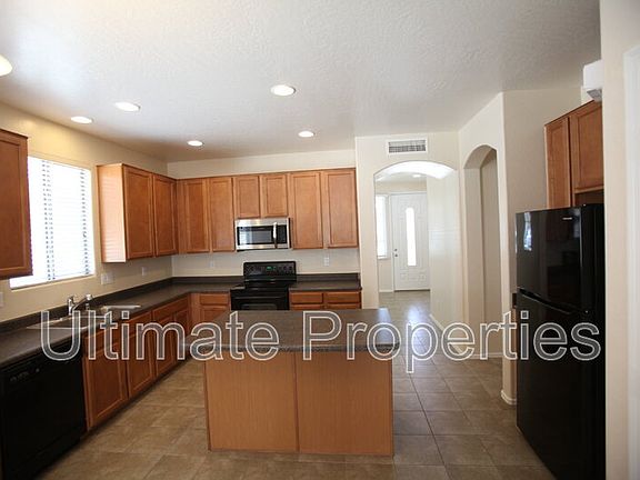 3rd image of 2230 W Oyer Ln