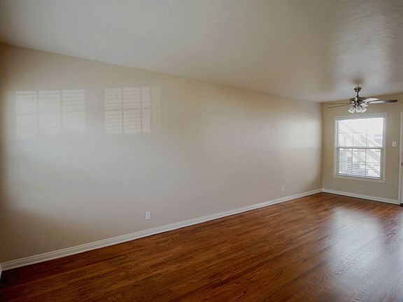 3rd image of 207 Lindero Ave