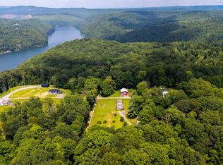 105 Buena Vista Dr, Mount Nebo, WV 26679