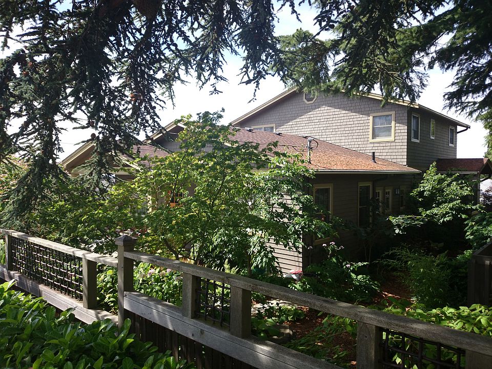 2nd image of 5616 SW Hanford St