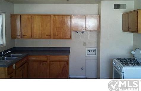 4th image of 10348 Redwood St