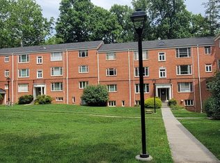 10407 Montrose Ave APT 201, Bethesda, MD 20814