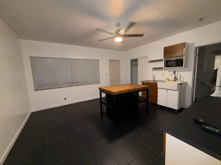 1004 W Las Olas Blvd #2 — Photo 4