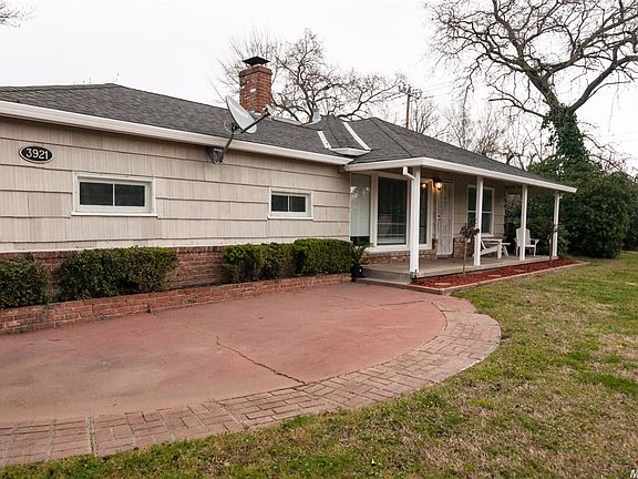 2nd image of 3921 El Camino Ave