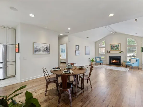 312 Troon Village Ln, Cary, NC 27511