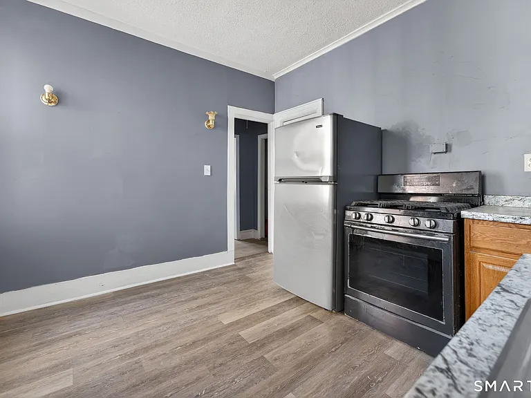187 Whitney St #A-2 — Photo 11