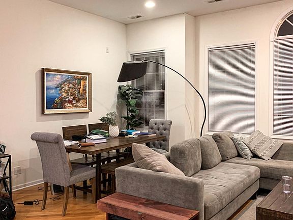 3rd image of 2510 N Southport Ave #2G