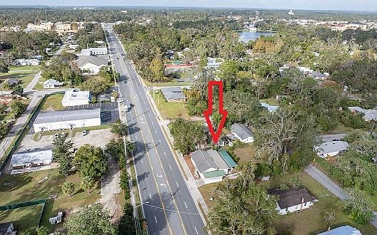 2nd image of 579 SE Baya Dr