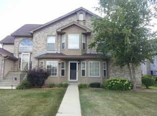 622 Kresswood Dr, McHenry, IL 60050