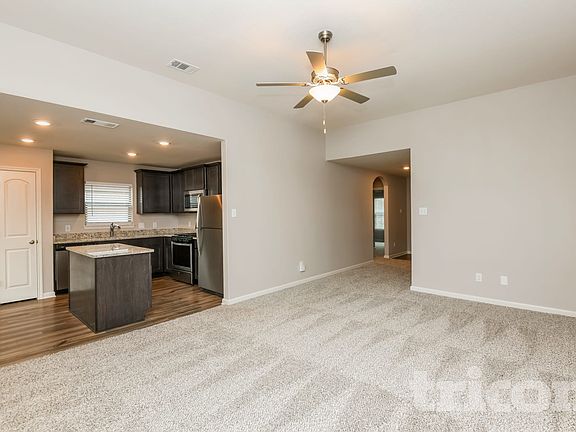 4th image of 300 Micah Ln