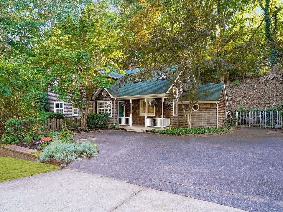 1st image of 111 Barnum Avenue